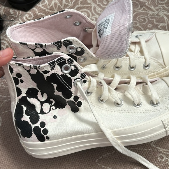 Converse white with pink and black print high top - Picture 5 of 5